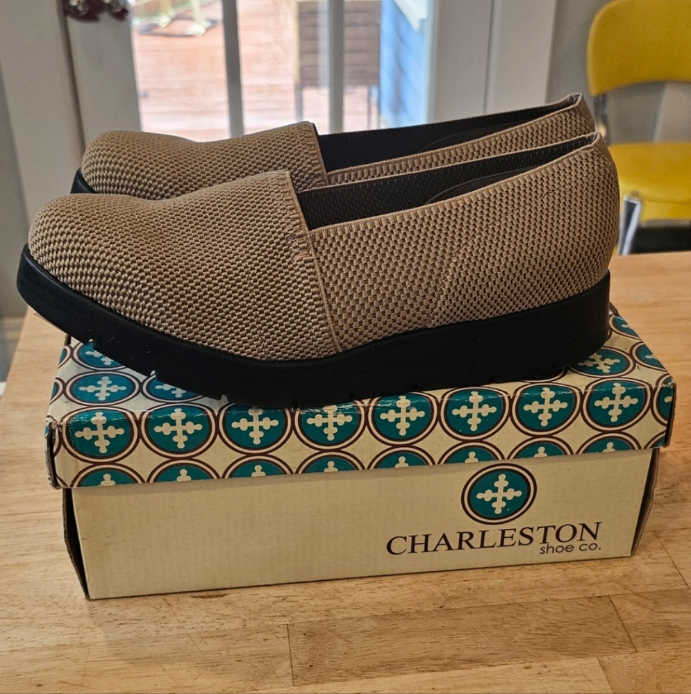 NEW Charleston Shoe Co. Milly Tan Linen Loafers NIB
